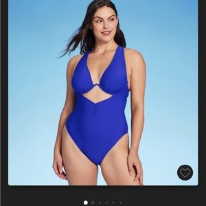Women's Cut Out Underwire One Piece
Swimsuit - Shade & Shore Blue XL
